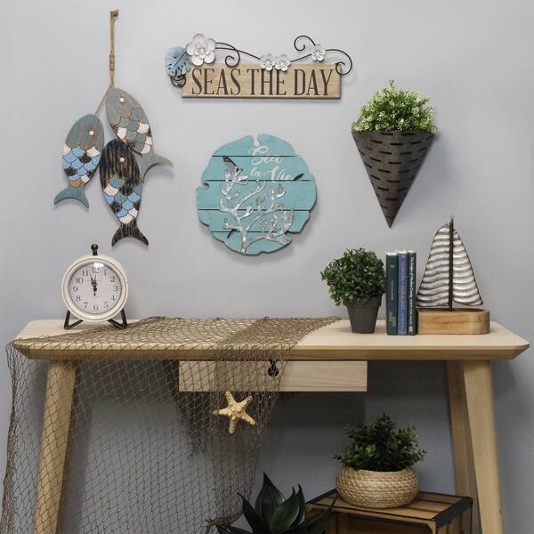 Shop Stratton Home Decor Rustic Wooden Fish Wall Decor Overstock