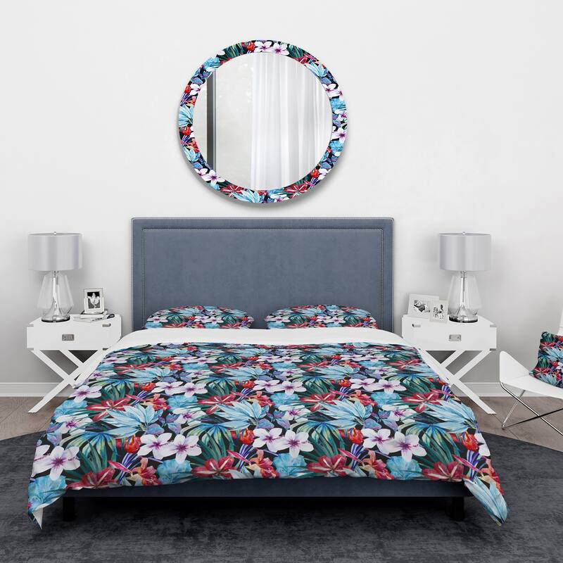 Designart 'Blossoming Lilies and Hibiscus' Floral Bedding Set - Duvet Cover & Shams