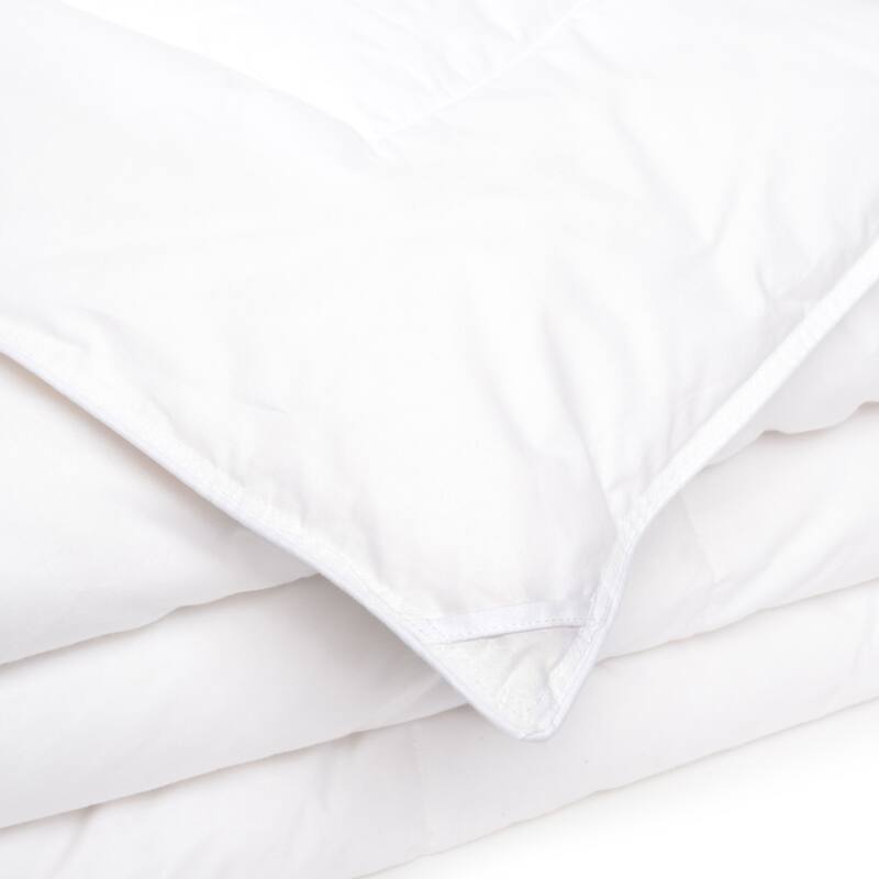 Hotel Style EnviroLoft Down Alternative Hypoallergenic Blanket with Duvet Loops