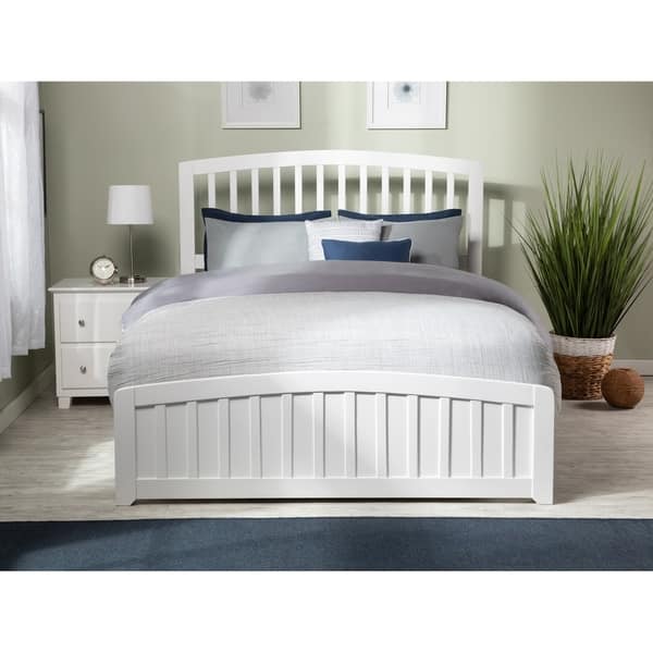 Shop Richmond Queen Traditional Bed With Matching Foot Board