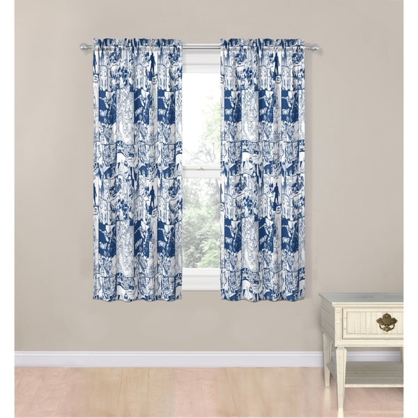 Marvel Universe Battlefront 63" Decorative Curtain Set