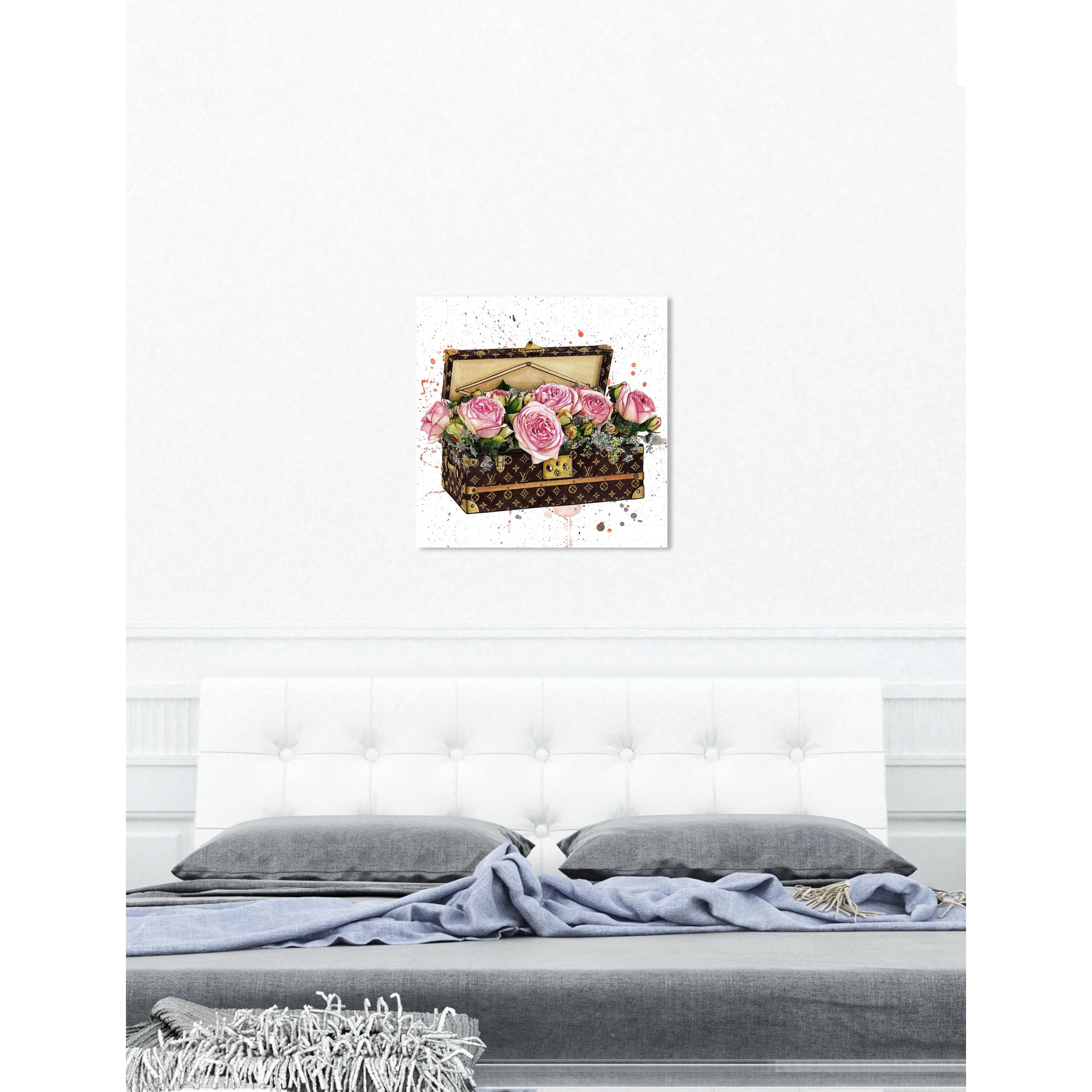 Oliver Gal 'Doll Memories-Bouquet in Trunk' Fashion and Glam Wall Art  Canvas Print - Brown, Pink - Bed Bath & Beyond - 26233696