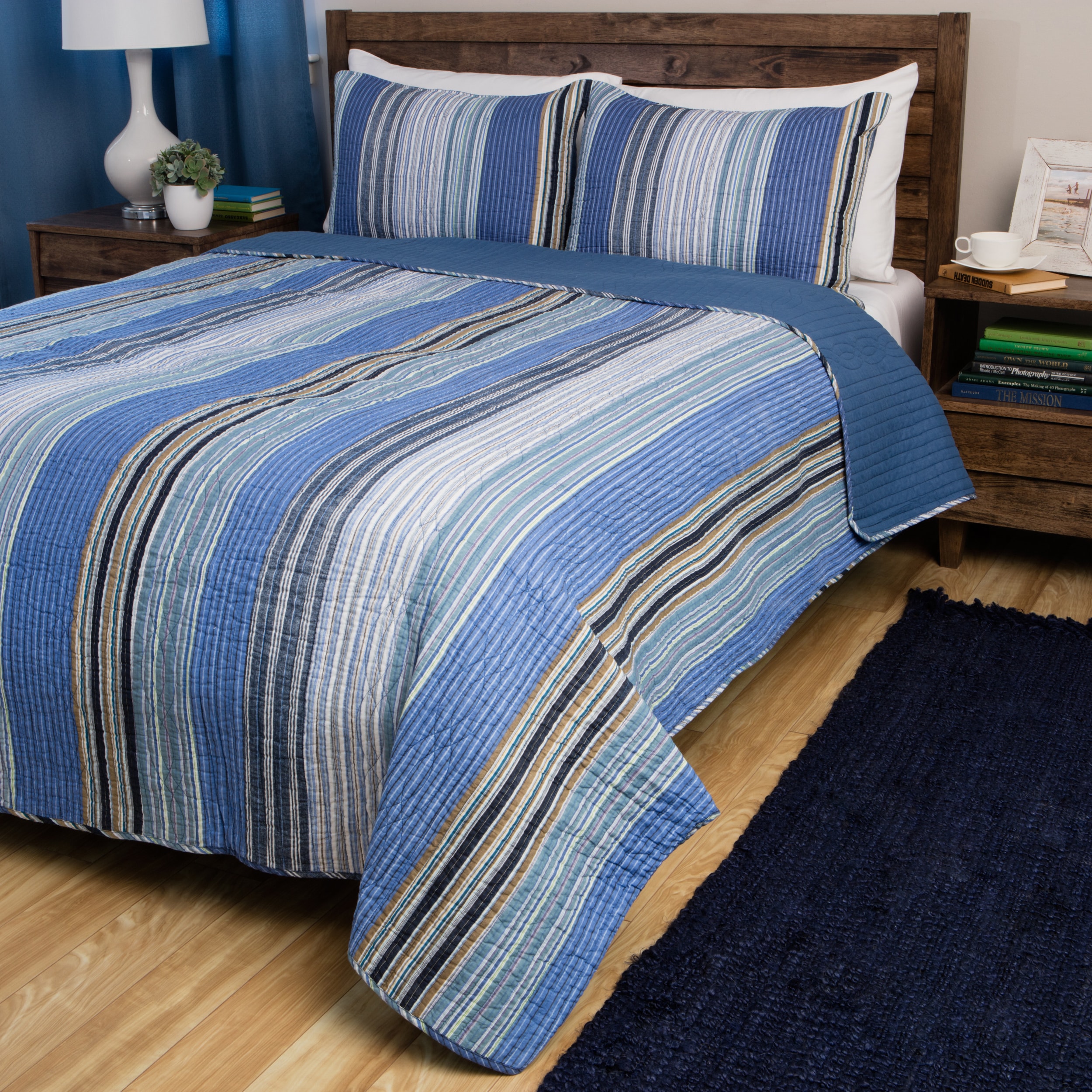 Greenland Home Fashions Brisbane Three piece Blue Striped Quilt Set Blue Size King