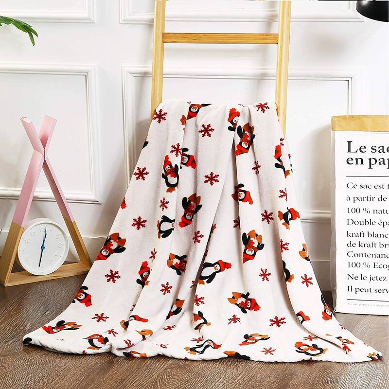 Elegant Comfort Holiday Printed Fleece Throw/Blanket-50 x 60inch - Throw 50 x 60 - Christmas Penguins