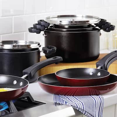 Farberware Neat Nest 4-Piece Nonstick Cookware Set, Red