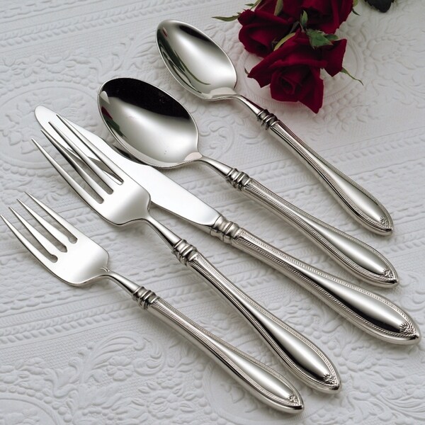 Oneida Sheraton 66-Pc Service for 12