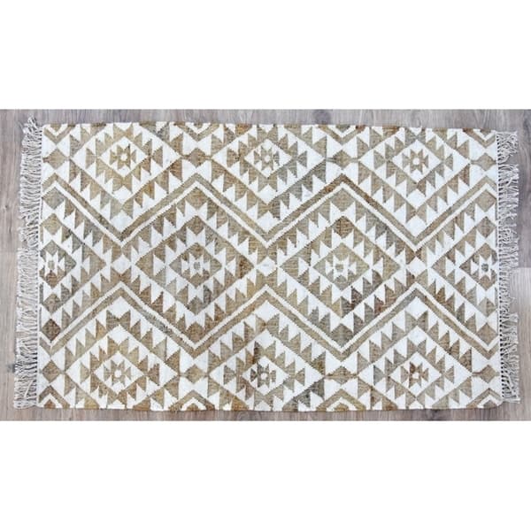 https://ak1.ostkcdn.com/images/products/25445908/Timbergirl-Kilim-Beige-Jute-and-Wool-Handmade-Rug-8x10-e821794e-bff8-4895-98c7-6bcbf8bafa56_600.jpg?impolicy=medium