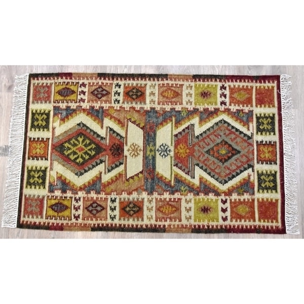 Handmade Kilim Rust Wool and Cotton Rug (India) - 5'X8'