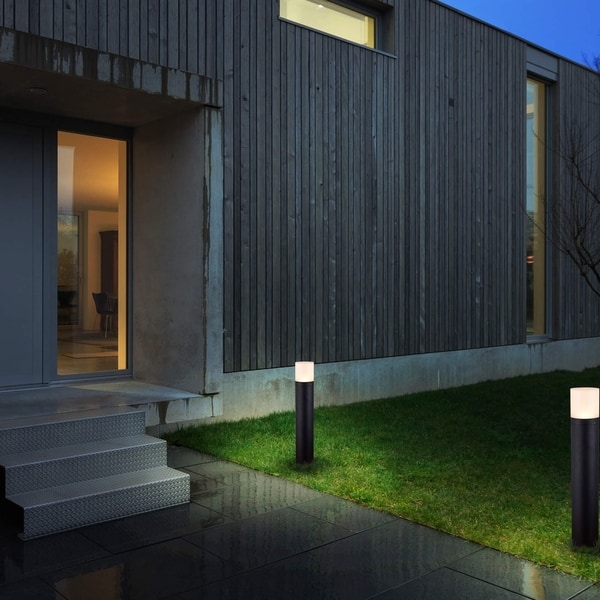modern bollard lights
