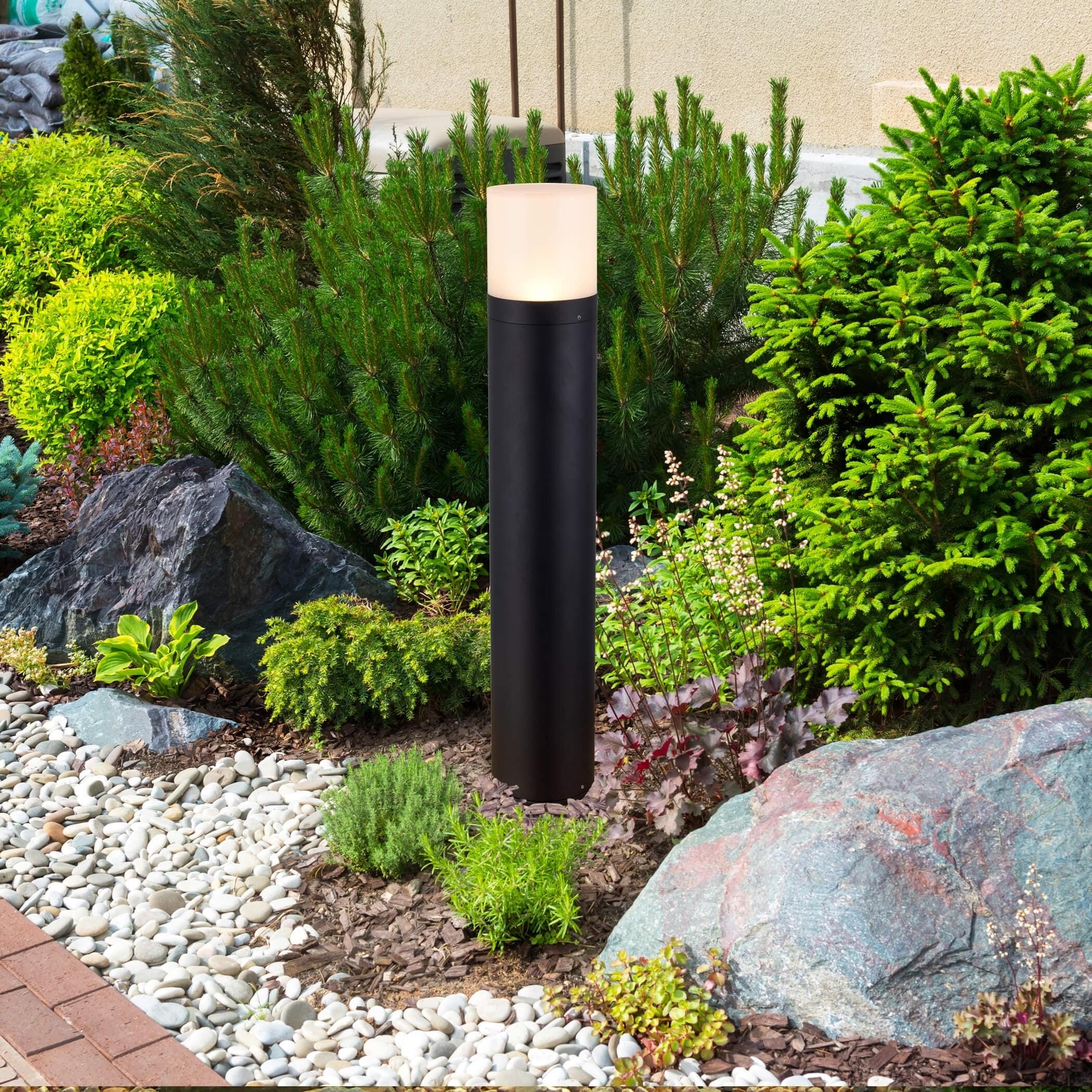 modern low voltage landscape lighting