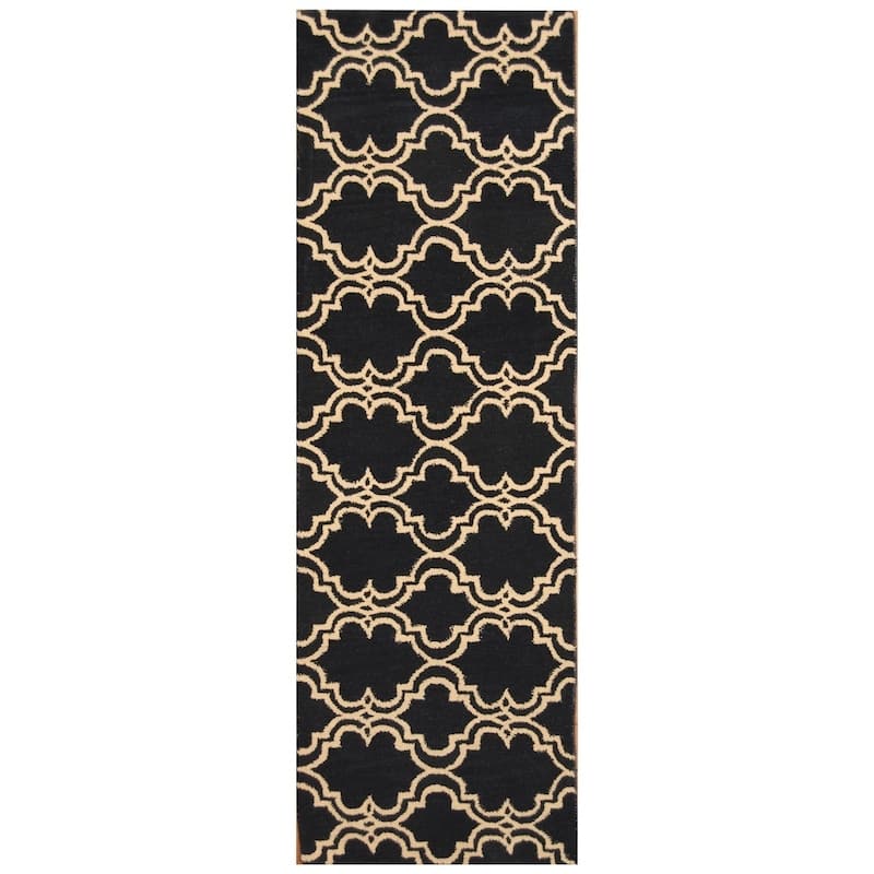 Handmade Trellis Wool Rug (India) - 2'7 x 8'