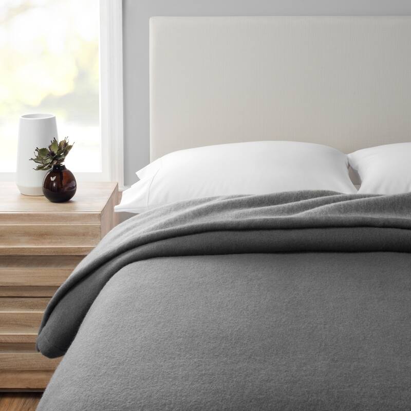 The Gray Barn Tule Merino Wool Blanket (Blue, Natural, Grey) - Full - Queen - Charcoal