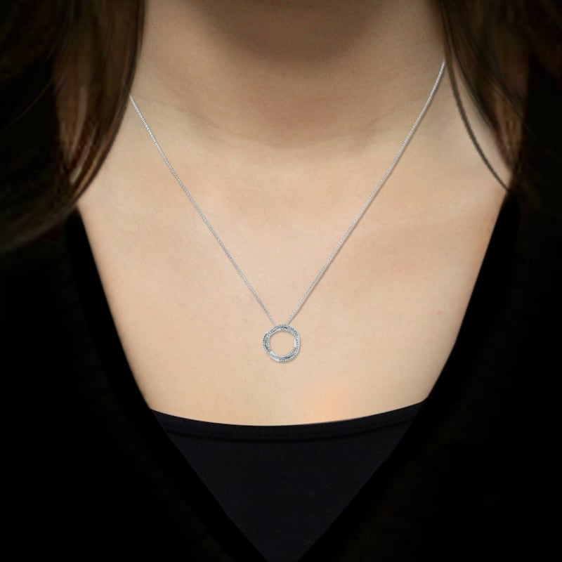 Auriya 1/4ctw Round Orbit Circle Diamond Necklace 14-karat White Gold (F-G, VS1-VS2)