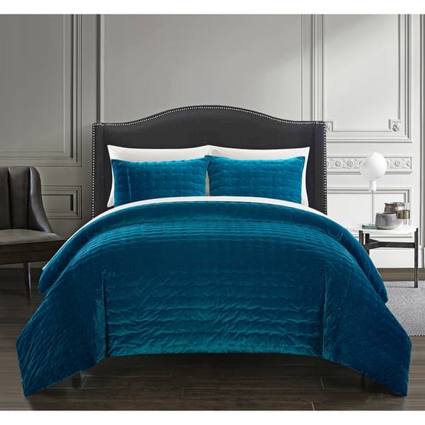 Gracewood Hollow Marechera 3-piece Hand-stitched Velvet Comforter Set - On  Sale - Bed Bath & Beyond - 25607531