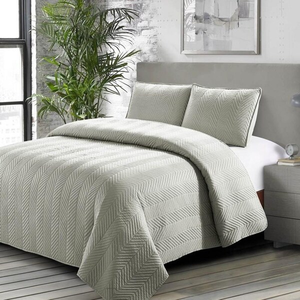 Shop Caprice Quilt Set Ivory - Machine Washable - Includes ...