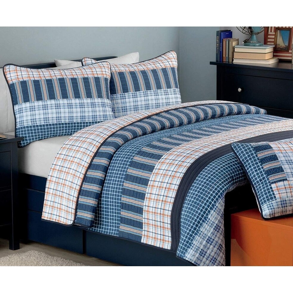 navy and teal quilt