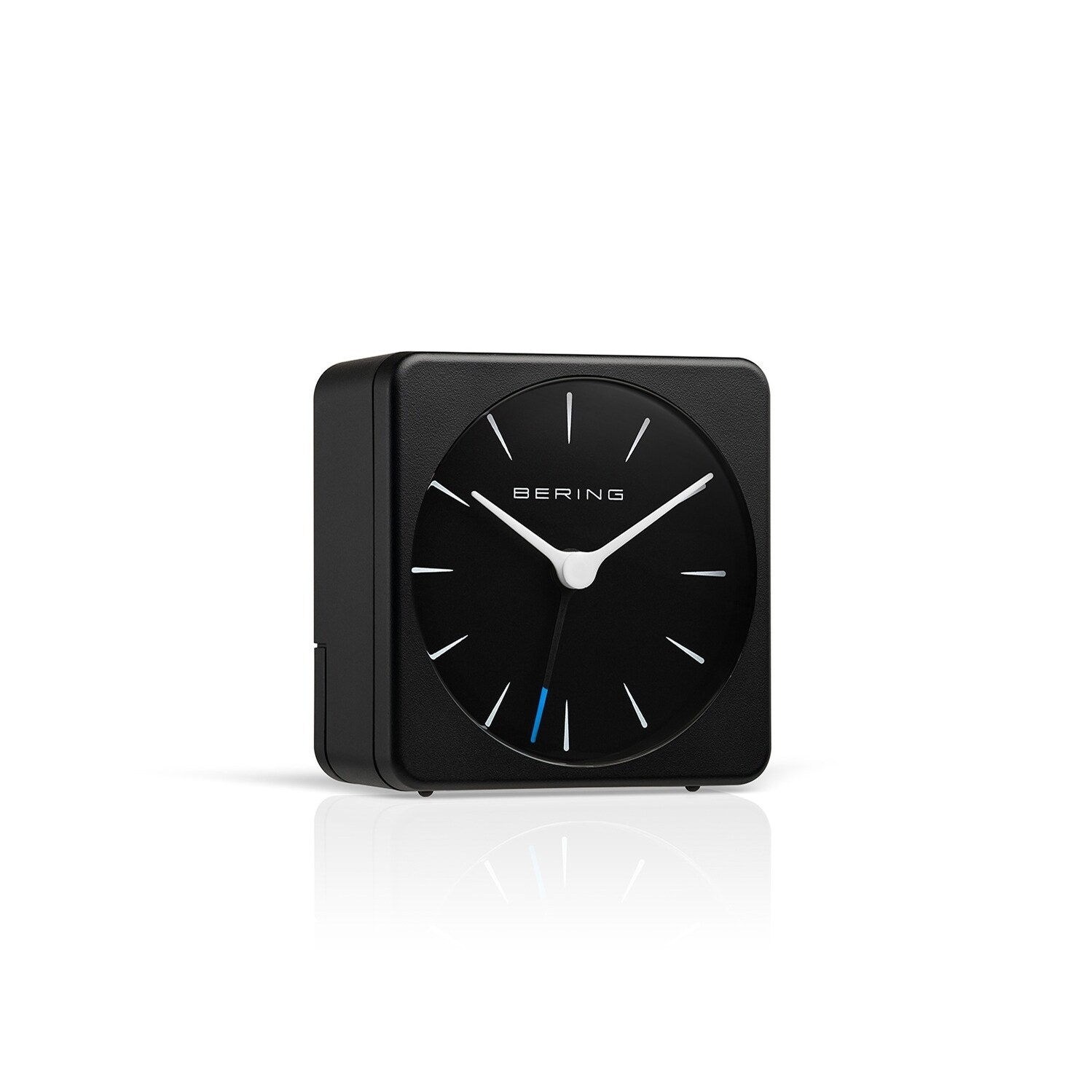 Bering alarm outlet clock