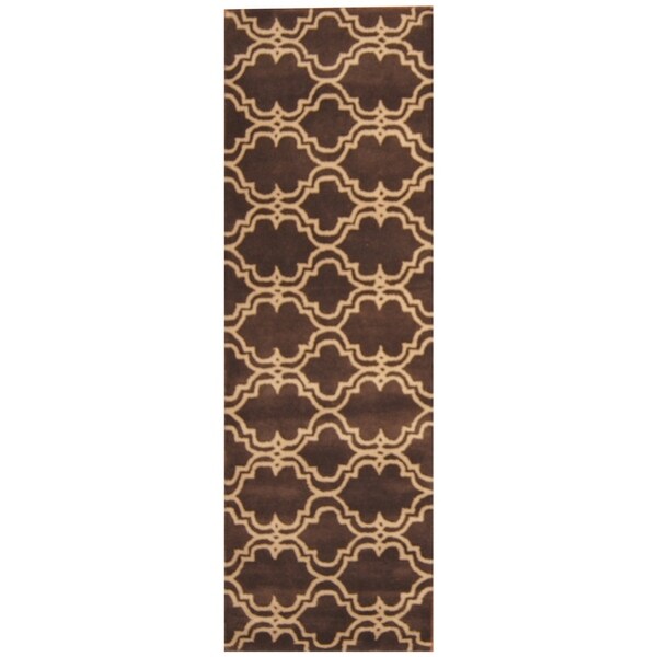 Handmade Trellis Wool Rug (India) - 2'6 x 8'. Opens flyout.