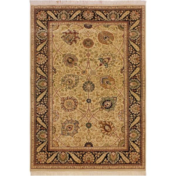 Pak-Persian Amoya Ivory/Black Wool Rug (4'9 x 7'0) - 4 ft. 9 in. x 7 ft. 0 in.