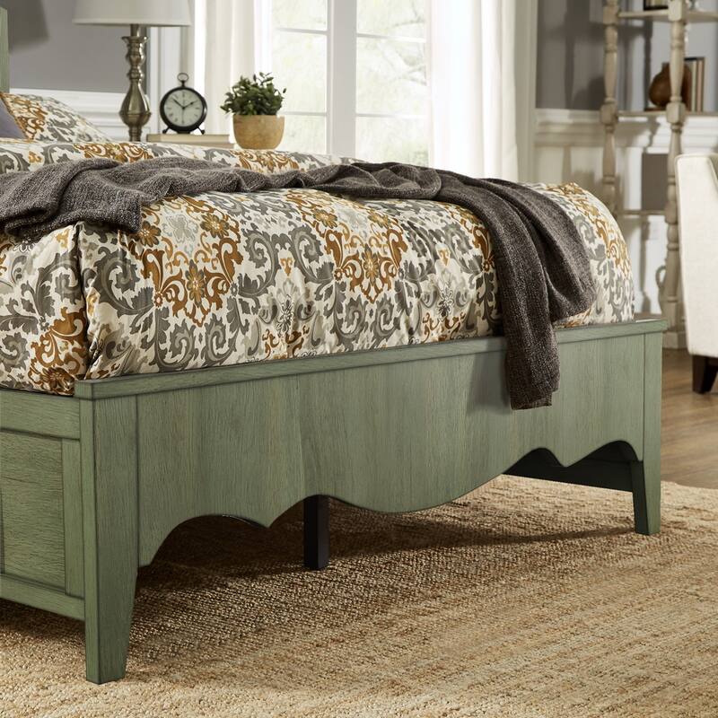 Ediline Antique-finish Scalloped Platform Storage Bed by iNSPIRE Q Classic