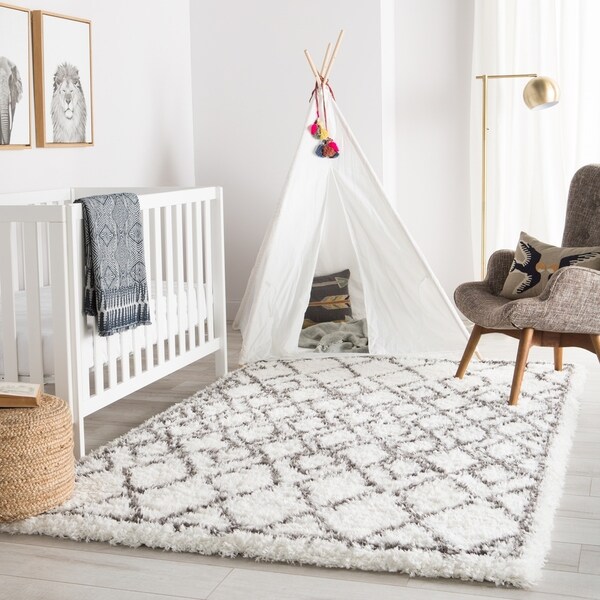 Vash Trellis Ivory/ Dark Gray Area Rug - 7'10" x 10'