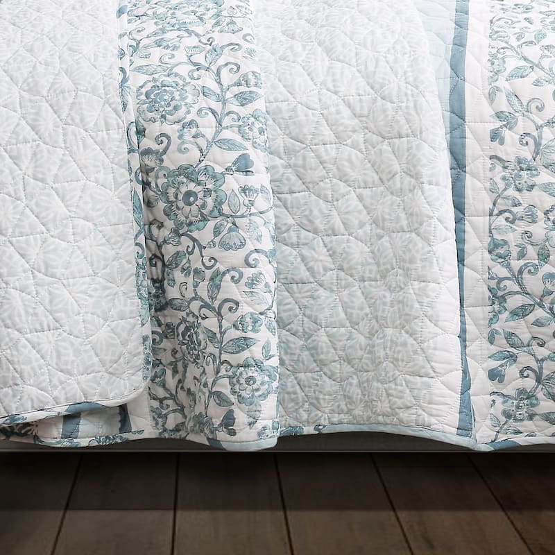 Lush Decor Nisha 3-piece Quilt Set