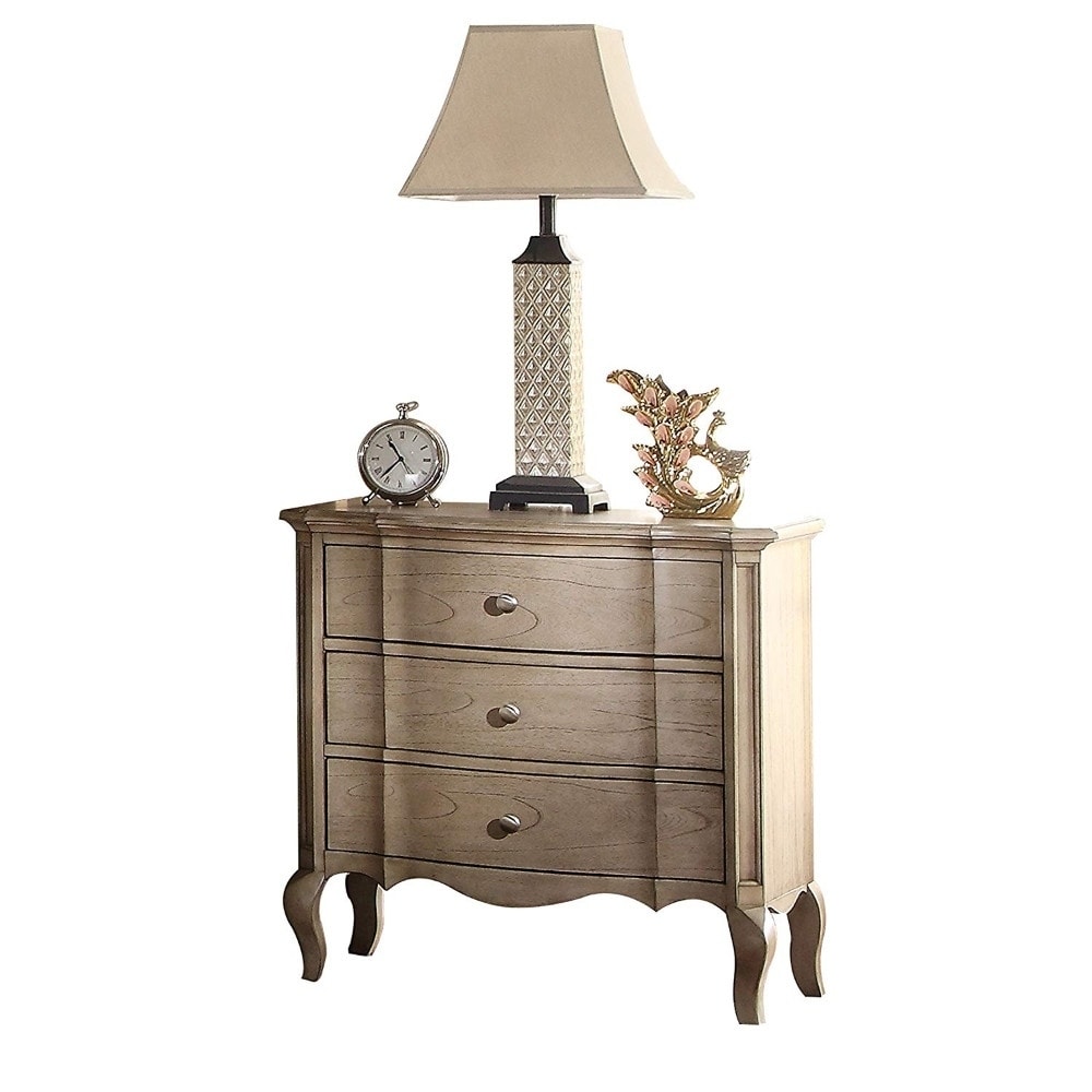 Shop Three Drawer Nightstand With Scalloped Bottom Edge Cabriole Leg Antique Taupe Overstock 25688024