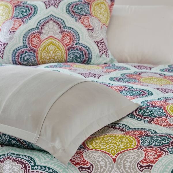 Shop Intelligent Design Jayla Multi Paisley Medallion Print