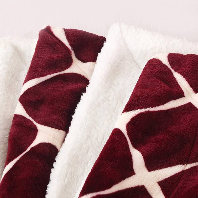 Elegant Comfort 3-Piece Bloomingdale Pattern Sherpa-Backing Reversible Comforter Set