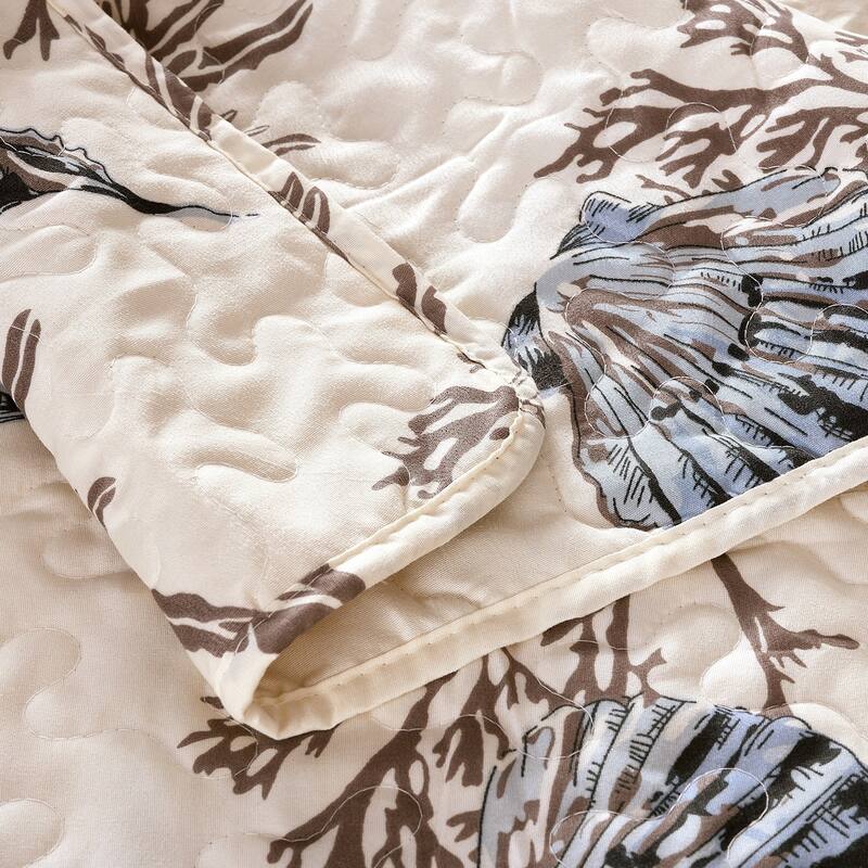 3 Piece Printed Lightweight Bedding Quilt Set
