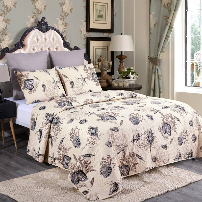 3 Piece Printed Lightweight Bedding Quilt Set