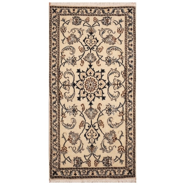 Handmade Nain Wool Rug (Iran) - 2'2 x 4'5