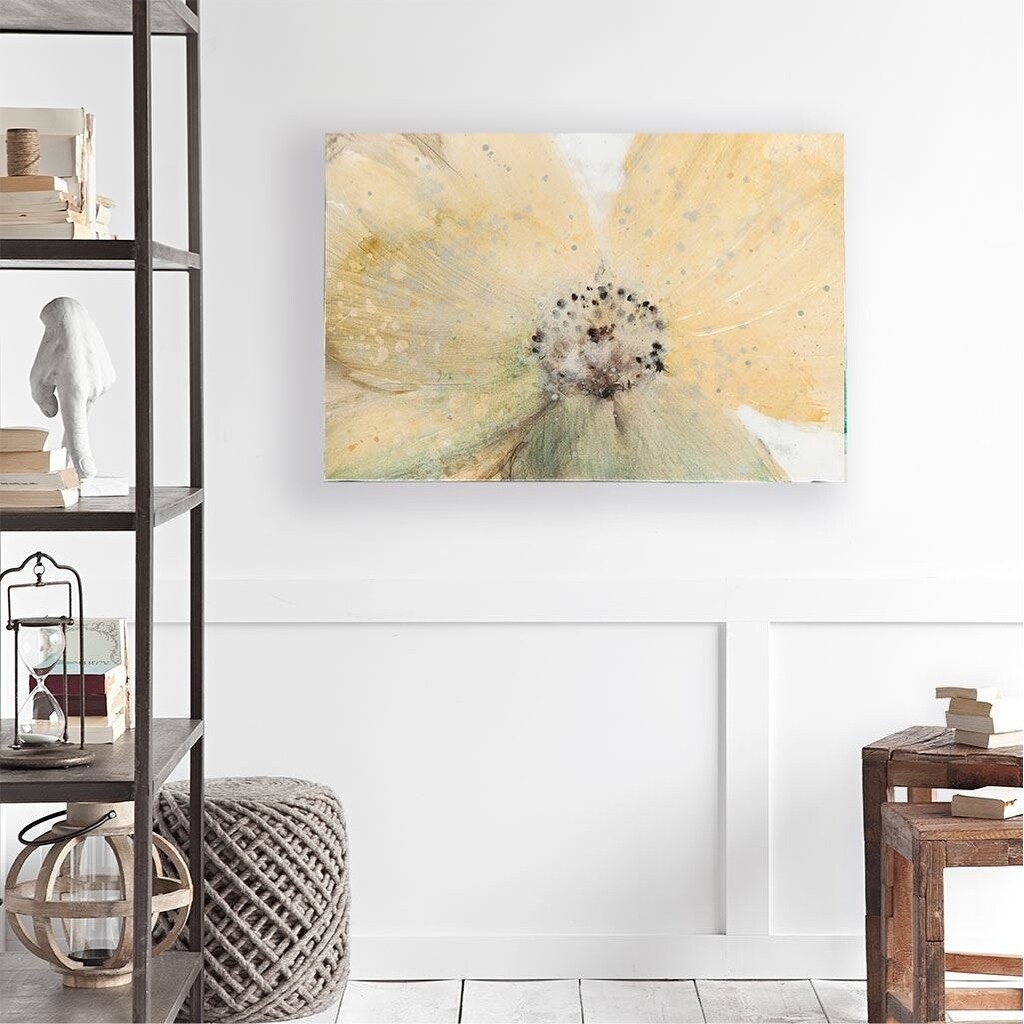 Floral + Vine Round Canvas – Root 937
