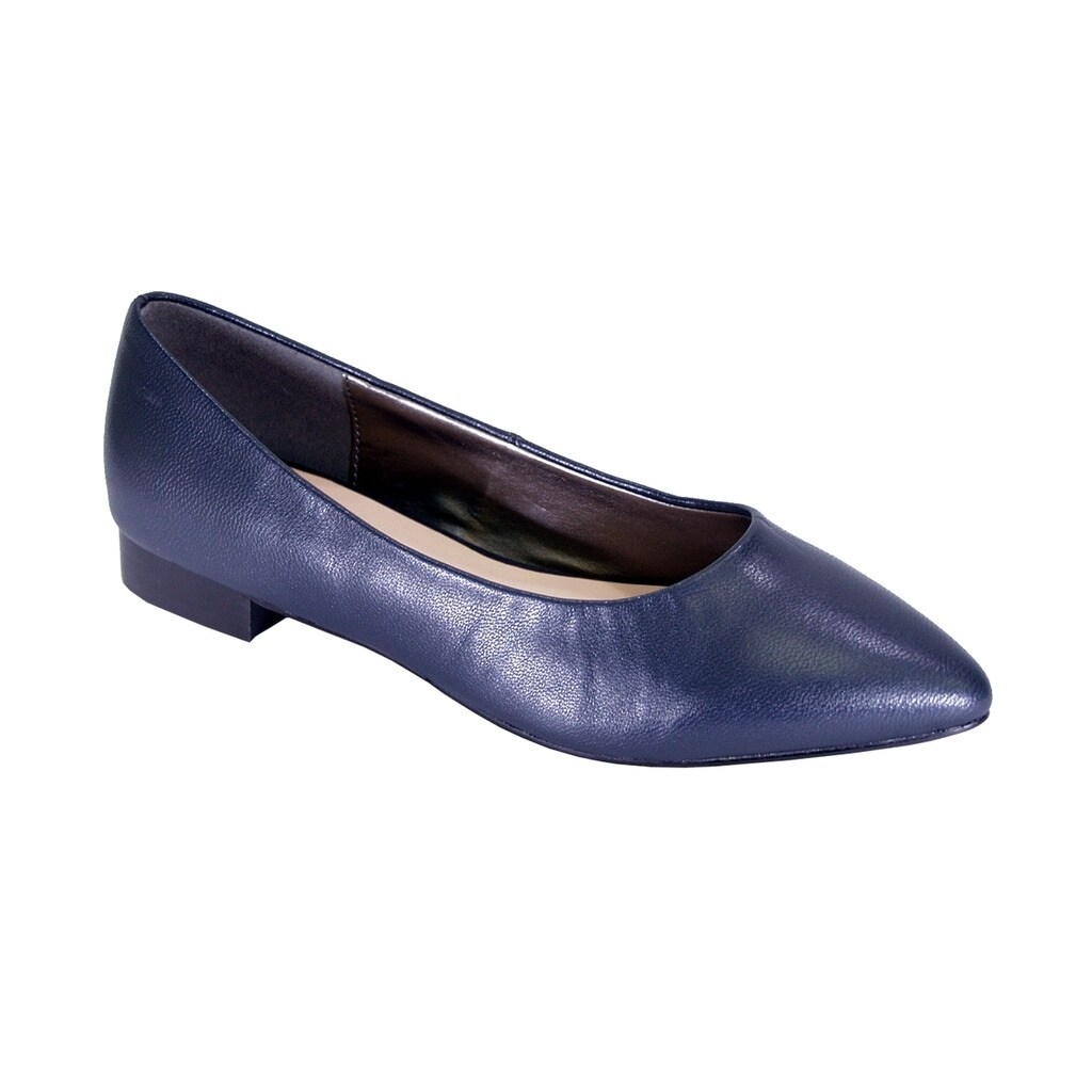 wide width flat dress shoes