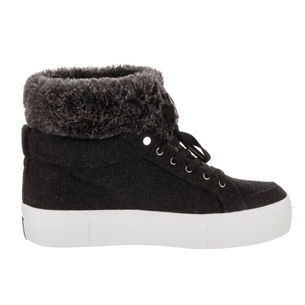 black fuzzy boots womens
