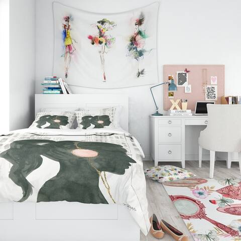 Designart 'Glam Pink Ladies III' Teenage Bedding Set - Duvet Cover & Shams