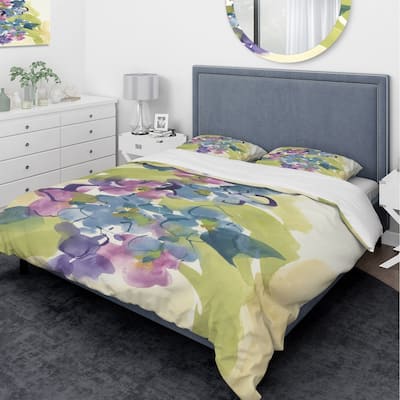 Designart 'Spring Bouquet II' Traditional Bedding Set - Duvet Cover & Shams