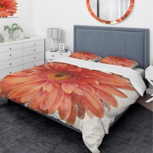 Shop Designart 'Vivid Red Daisy' Traditional Bedding Set - Duvet Cover ...