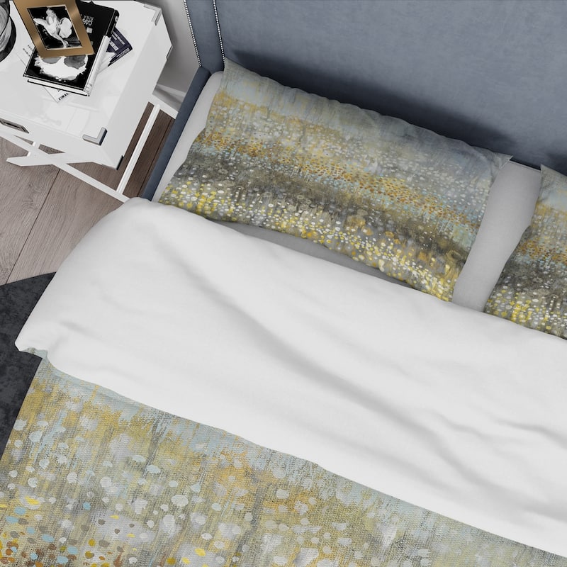 Designart 'Glam Rain Abstract IV' Glam Bedding Set - Duvet Cover & Shams