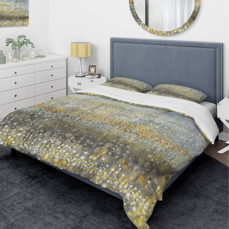 Designart 'Glam Rain Abstract IV' Glam Bedding Set - Duvet Cover & Shams