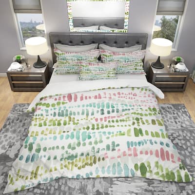 Designart 'Mixed Green Geometric Pattern II' Geometric Bedding Set - Duvet Cover & Shams - Multi-color