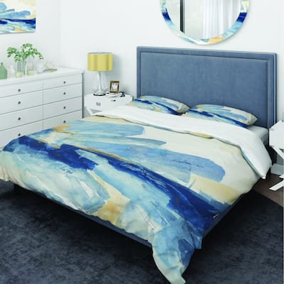 Designart 'Gold Indigo I' Glam Bedding Set - Duvet Cover & Shams