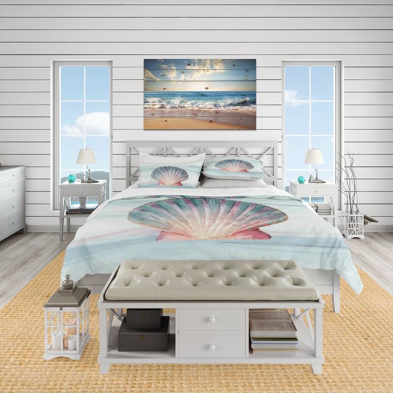 Designart 'Ocean Shell on Blue' Coastal Bedding Set - Duvet Cover & Shams