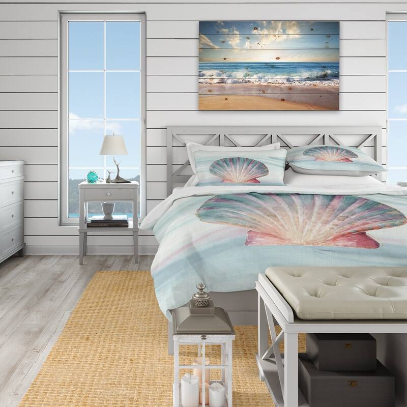 Designart 'Ocean Shell on Blue' Coastal Bedding Set - Duvet Cover & Shams