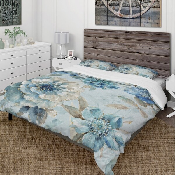 Designart 'Indigold Watercolor Lovely bird IV' Cottage Bedding Set - Duvet Cover & Shams