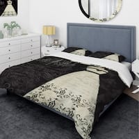 DESIGN ART Designart 'Perfume Chanel Five IV' French Country Duvet Cover  Set Full/Queen Cover + 2 Shams 3 Piece