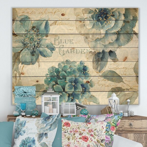 Designart 'My Greenhouse Cottage Flowers I' Farmhouse Print on Natural Pine Wood - Blue