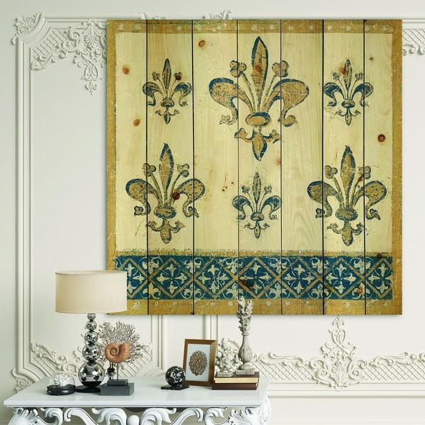 Designart 'Fleur de Lis Gold Pattern' Ornate Glam Print on Natural Pine Wood - Blue