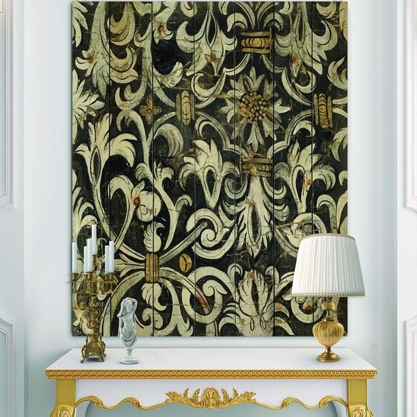 Designart 'Gold Mettalic Floral Strapwork ' Ornate Glam Print on Natural Pine Wood - Black