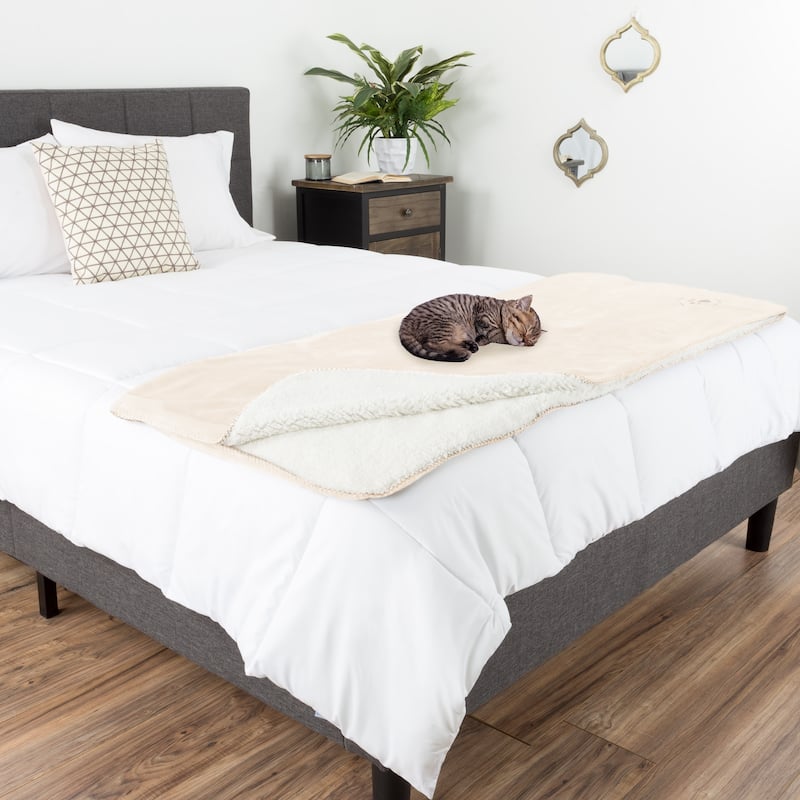 Waterproof Pet Blanket 60inx50in Plush Throw Protects Furniture by Petmaker